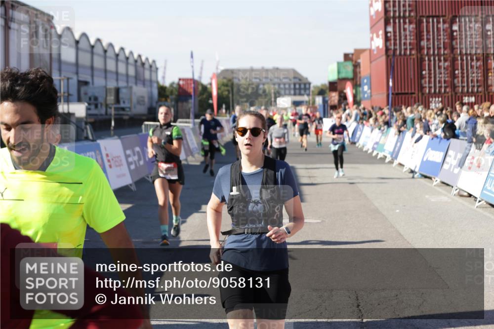 03.10.2025 - Köhlbrandbrückenlauf Jannik Wohlers http://msf.ph/oto/9058131 03.10.2025 13:11:46 Ziel 4178, 4353, 4354, 4469, 4538, 4568, 4617, 4736, 4777, 4782, 4799, 4845, 5097, 5866, 5869, 5937, 6033, 6048, 6049, 6217, 6218, 6517, 6622, 6689 meine-sportfotos.de
