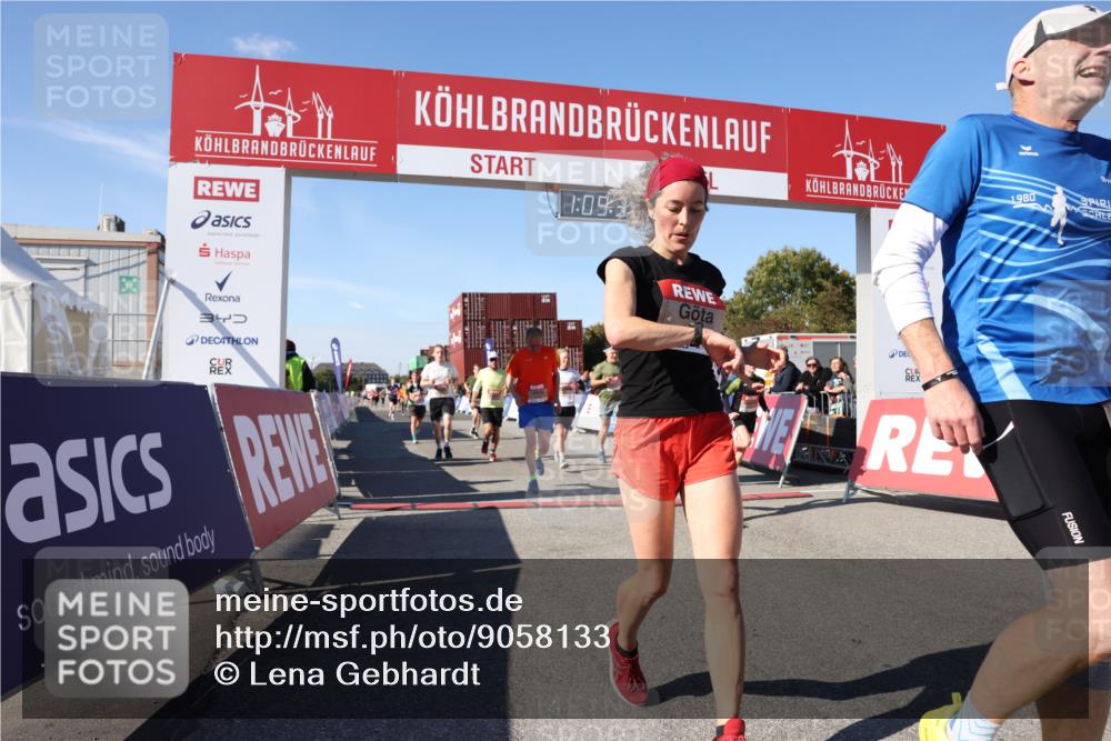03.10.2025 - Köhlbrandbrückenlauf Lena Gebhardt http://msf.ph/oto/9058133 03.10.2025 13:09:35 Ziel 4134, 4212, 4262, 4298, 4358, 4365, 4614, 5352, 5803, 5813, 5907, 6379, 6438, 6481, 6667, 6803 meine-sportfotos.de