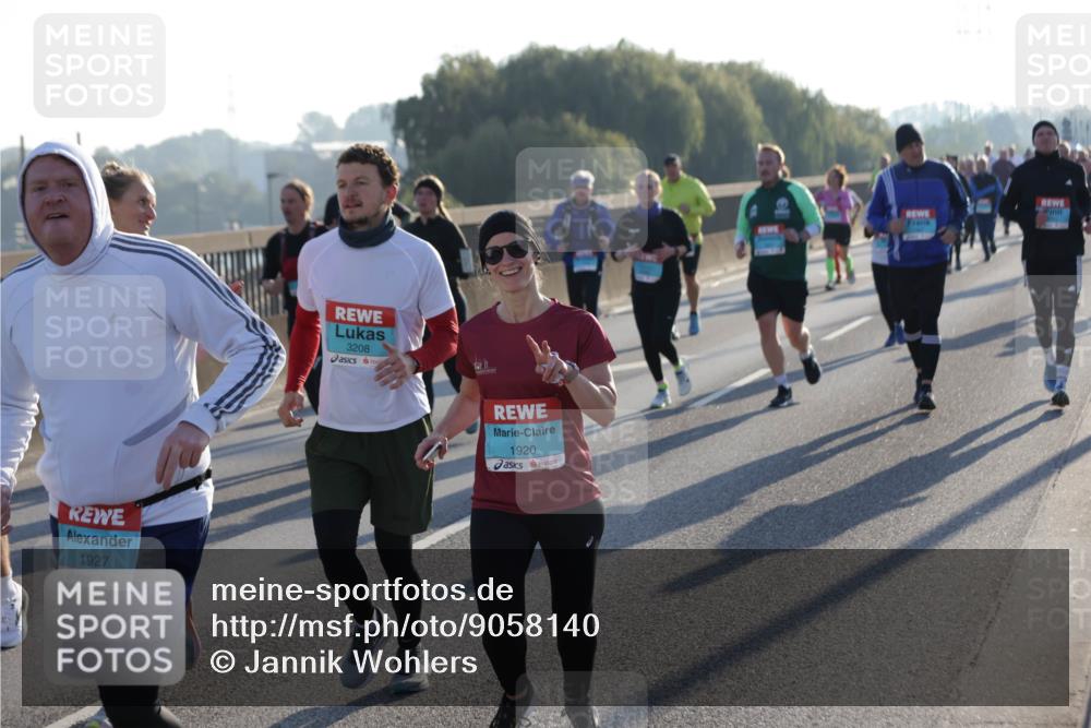 03.10.2025 - Köhlbrandbrückenlauf Jannik Wohlers http://msf.ph/oto/9058140 03.10.2025 09:21:33 Position 3 1927, 3208, 1920 meine-sportfotos.de