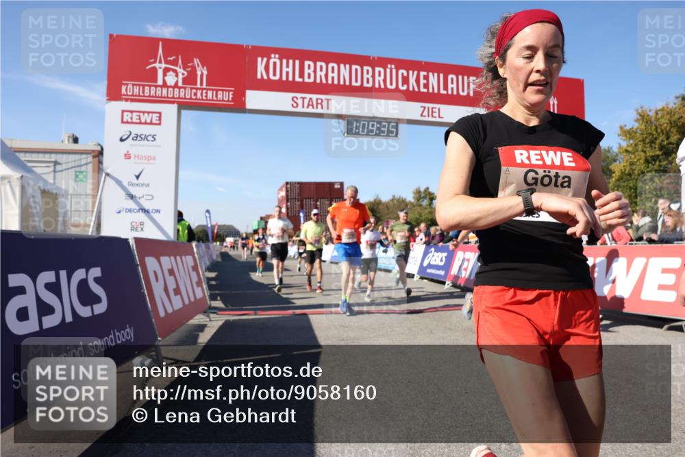 03.10.2025 - Köhlbrandbrückenlauf Lena Gebhardt http://msf.ph/oto/9058160 03.10.2025 13:09:36 Ziel 4212, 4262, 4298, 4358, 4365, 4502, 4614, 5803, 5813, 5907, 6379, 6438, 6481, 6667, 6803 meine-sportfotos.de