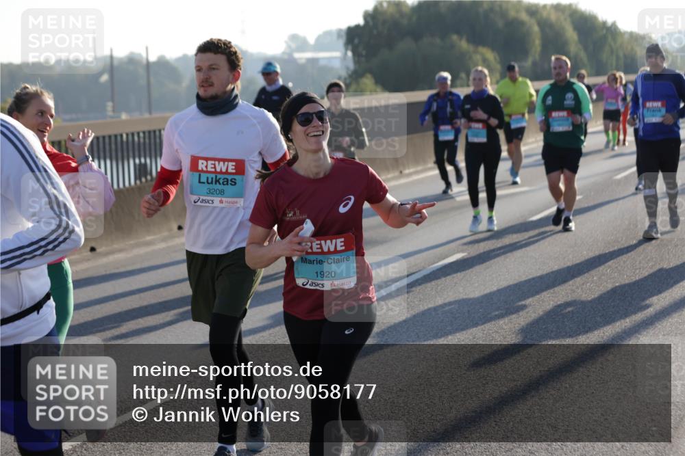 03.10.2025 - Köhlbrandbrückenlauf Jannik Wohlers http://msf.ph/oto/9058177 03.10.2025 09:21:33 Position 3 3208, 1920 meine-sportfotos.de