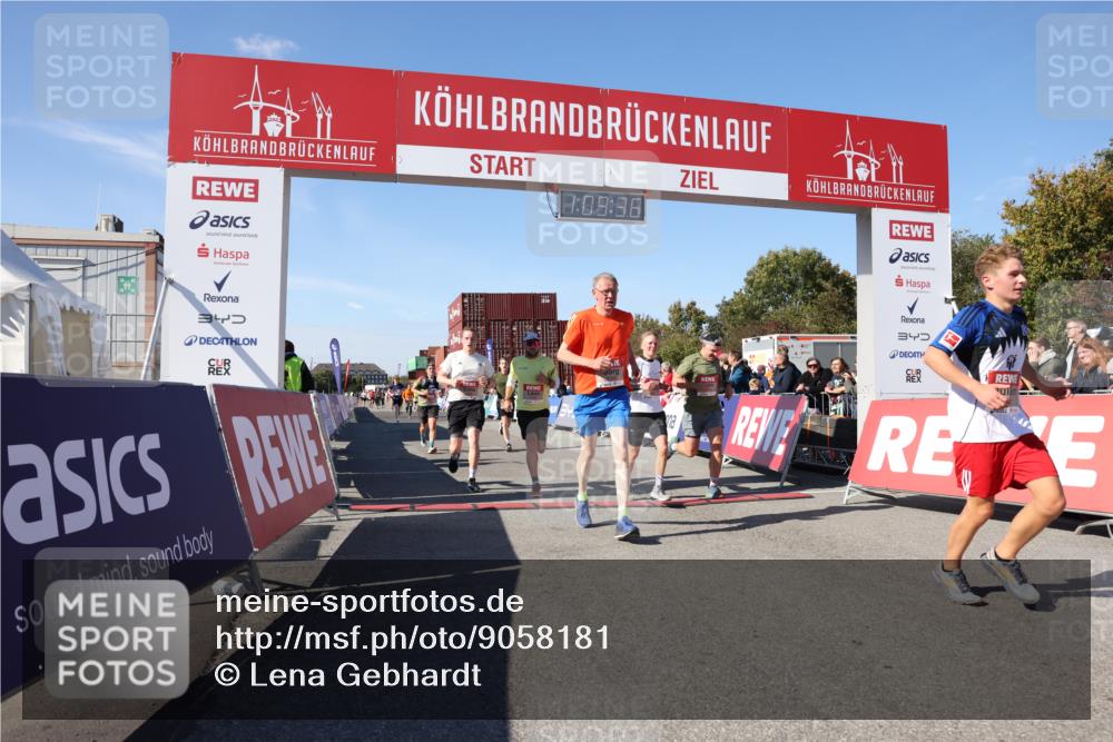 03.10.2025 - Köhlbrandbrückenlauf Lena Gebhardt http://msf.ph/oto/9058181 03.10.2025 13:09:36 Ziel 4212, 4262, 4298, 4358, 4365, 4502, 4614, 5803, 5813, 5907, 6379, 6438, 6481, 6667, 6803 meine-sportfotos.de