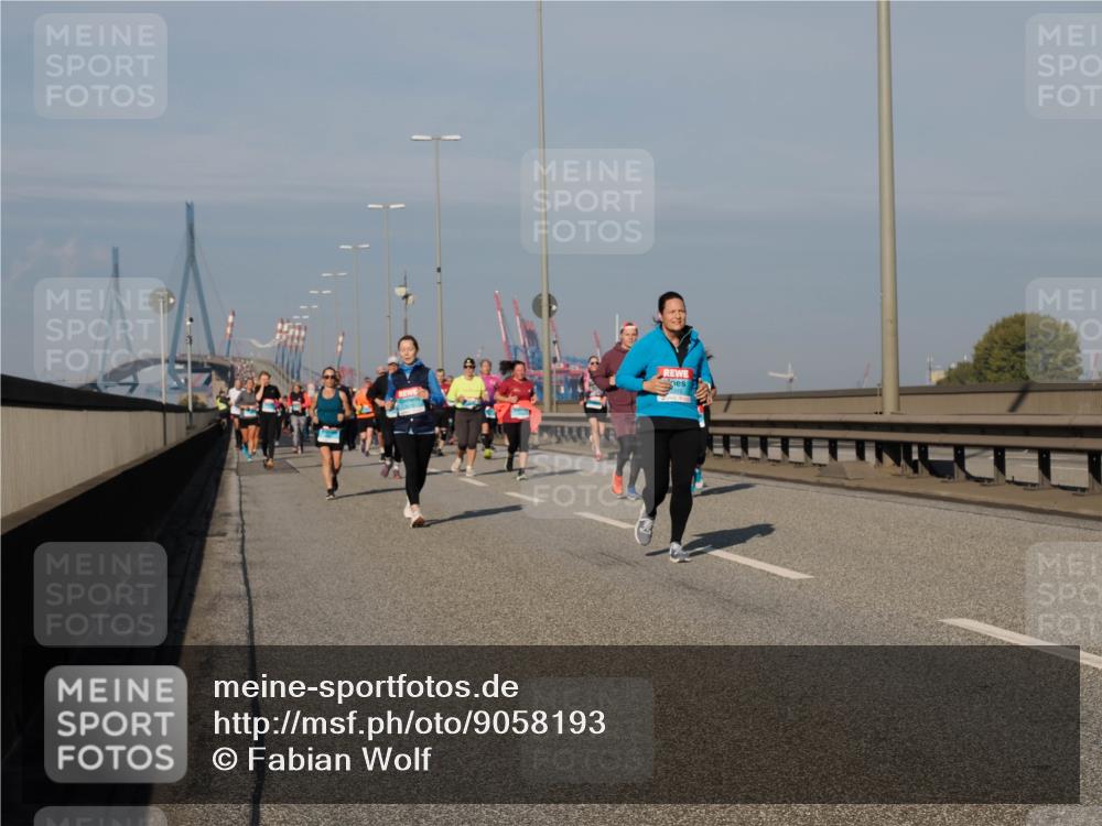 03.10.2025 - Köhlbrandbrückenlauf Fabian Wolf http://msf.ph/oto/9058193 03.10.2025 10:04:17 Position 3  meine-sportfotos.de