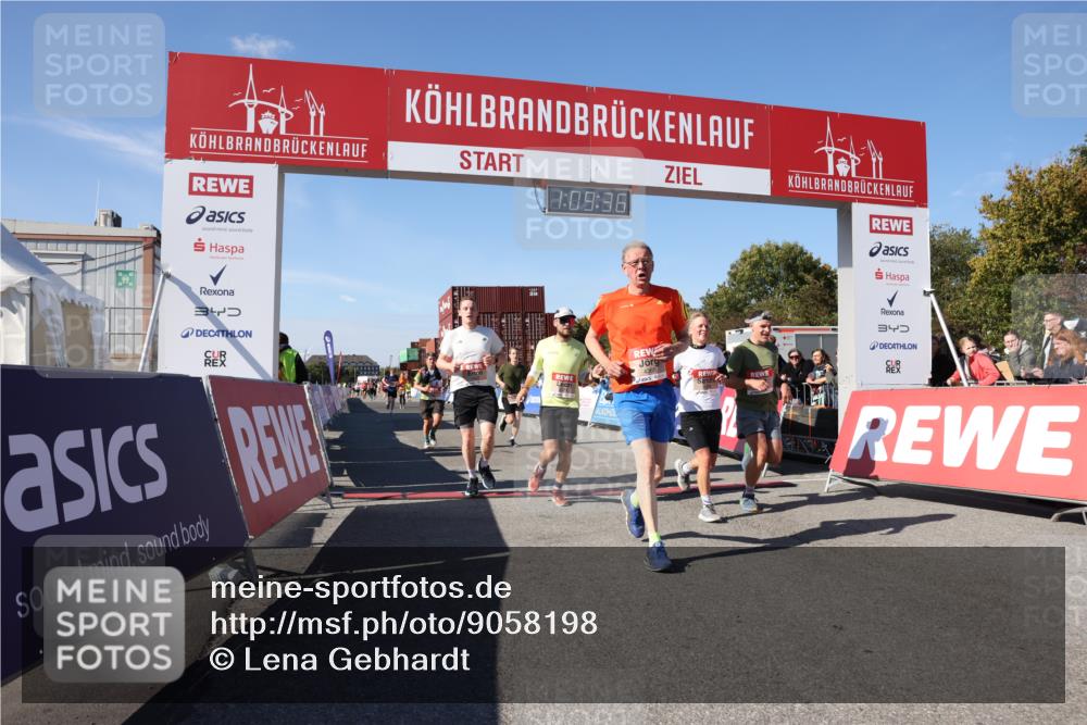 03.10.2025 - Köhlbrandbrückenlauf Lena Gebhardt http://msf.ph/oto/9058198 03.10.2025 13:09:37 Ziel 4262, 4298, 4358, 4365, 4502, 4614, 5803, 5813, 5907, 6379, 6438, 6481, 6667, 6803 meine-sportfotos.de