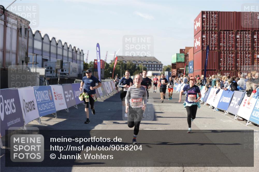 03.10.2025 - Köhlbrandbrückenlauf Jannik Wohlers http://msf.ph/oto/9058204 03.10.2025 13:11:48 Ziel 4178, 4353, 4354, 4469, 4568, 4685, 4736, 4782, 5097, 5396, 5426, 5866, 5869, 5937, 6033, 6048, 6049, 6217, 6218, 6622, 6689 meine-sportfotos.de