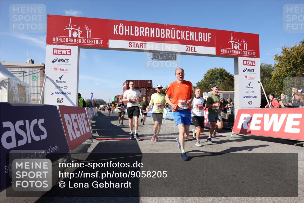 03.10.2025 - Köhlbrandbrückenlauf Lena Gebhardt http://msf.ph/oto/9058205 03.10.2025 13:09:37 Ziel 4262, 4298, 4358, 4365, 4502, 4614, 5803, 5813, 5907, 6379, 6438, 6481, 6667, 6803 meine-sportfotos.de