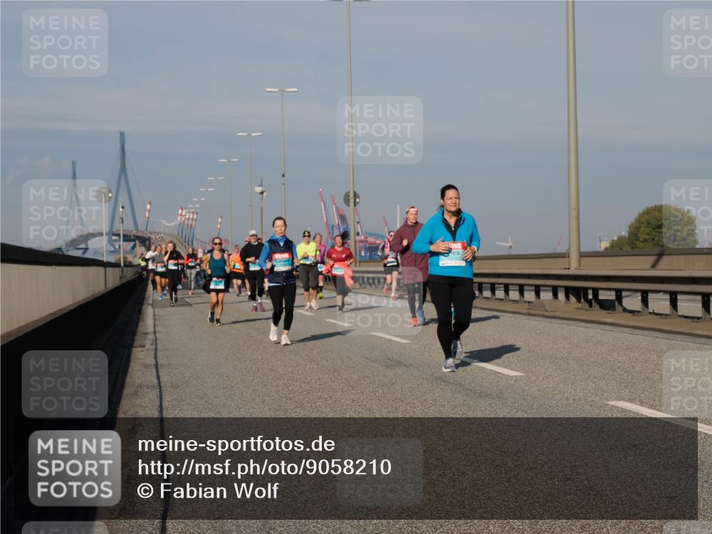 03.10.2025 - Köhlbrandbrückenlauf Fabian Wolf http://msf.ph/oto/9058210 03.10.2025 10:04:17 Position 3  meine-sportfotos.de
