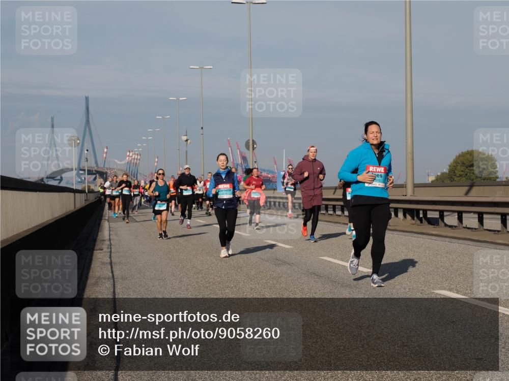 03.10.2025 - Köhlbrandbrückenlauf Fabian Wolf http://msf.ph/oto/9058260 03.10.2025 10:04:18 Position 3 315 meine-sportfotos.de