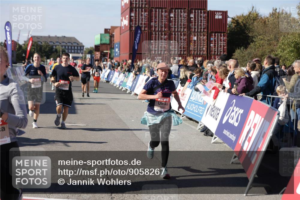03.10.2025 - Köhlbrandbrückenlauf Jannik Wohlers http://msf.ph/oto/9058267 03.10.2025 13:11:50 Ziel 4100, 4101, 4178, 4353, 4354, 4469, 4568, 4685, 4736, 4782, 5097, 5396, 5426, 5866, 5869, 5937, 6033, 6048, 6049, 6622, 6763 meine-sportfotos.de