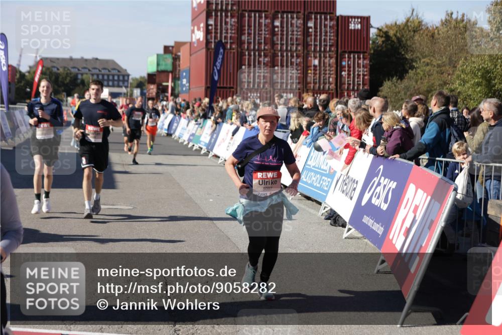 03.10.2025 - Köhlbrandbrückenlauf Jannik Wohlers http://msf.ph/oto/9058282 03.10.2025 13:11:50 Ziel 4100, 4101, 4178, 4353, 4354, 4469, 4568, 4685, 4736, 4782, 5097, 5396, 5426, 5866, 5869, 5937, 6033, 6048, 6049, 6622, 6763 meine-sportfotos.de