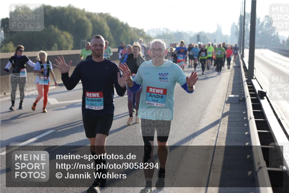 03.10.2025 - Köhlbrandbrückenlauf Jannik Wohlers http://msf.ph/oto/9058294 03.10.2025 09:21:39 Position 3 2847, 2020, 2848 meine-sportfotos.de
