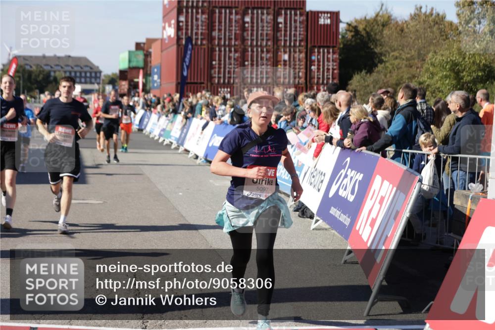 03.10.2025 - Köhlbrandbrückenlauf Jannik Wohlers http://msf.ph/oto/9058306 03.10.2025 13:11:50 Ziel 4100, 4101, 4178, 4353, 4354, 4469, 4568, 4685, 4736, 4782, 5097, 5396, 5426, 5866, 5869, 5937, 6033, 6048, 6049, 6622, 6763 meine-sportfotos.de