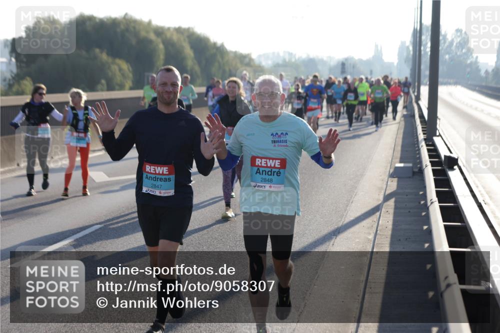 03.10.2025 - Köhlbrandbrückenlauf Jannik Wohlers http://msf.ph/oto/9058307 03.10.2025 09:21:39 Position 3 2847, 2848 meine-sportfotos.de