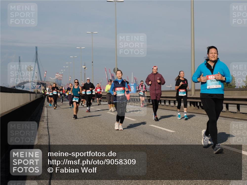03.10.2025 - Köhlbrandbrückenlauf Fabian Wolf http://msf.ph/oto/9058309 03.10.2025 10:04:19 Position 3 2315, 3170 meine-sportfotos.de