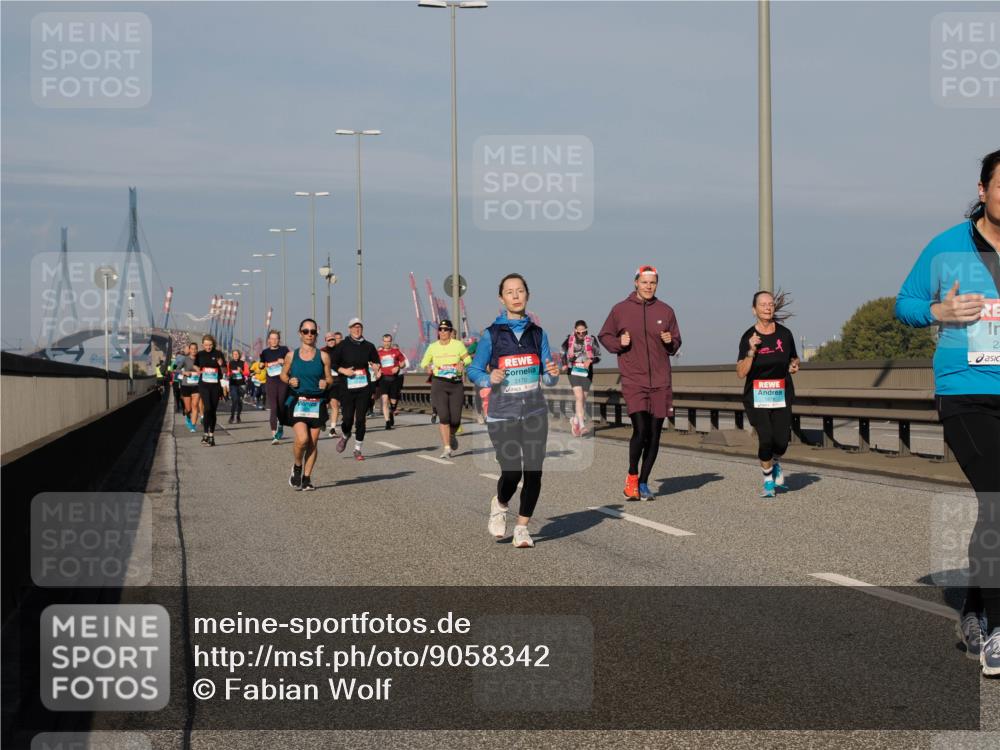 03.10.2025 - Köhlbrandbrückenlauf Fabian Wolf http://msf.ph/oto/9058342 03.10.2025 10:04:20 Position 3 3170, 2 meine-sportfotos.de