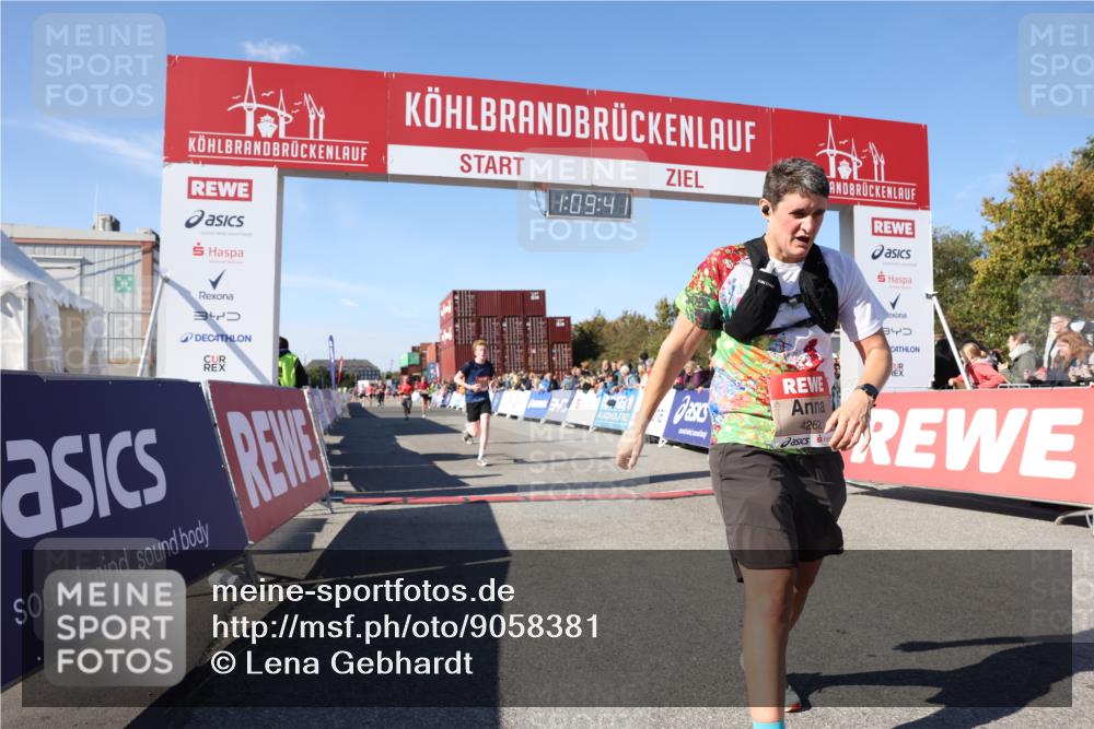 03.10.2025 - Köhlbrandbrückenlauf Lena Gebhardt http://msf.ph/oto/9058381 03.10.2025 13:09:41 Ziel 4262, 4298, 4358, 4365, 4502, 4614, 5803, 5813, 5907, 6308, 6379, 6438, 6481, 6659, 6667, 6803 meine-sportfotos.de