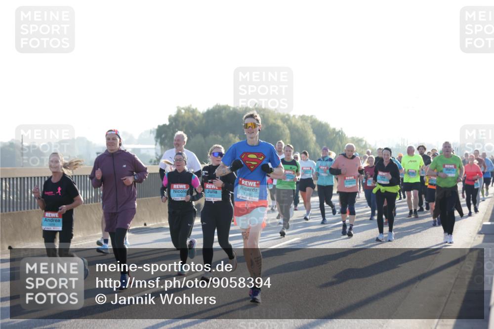 03.10.2025 - Köhlbrandbrückenlauf Jannik Wohlers http://msf.ph/oto/9058394 03.10.2025 09:21:47 Position 3 1978, 1709, 1971 meine-sportfotos.de