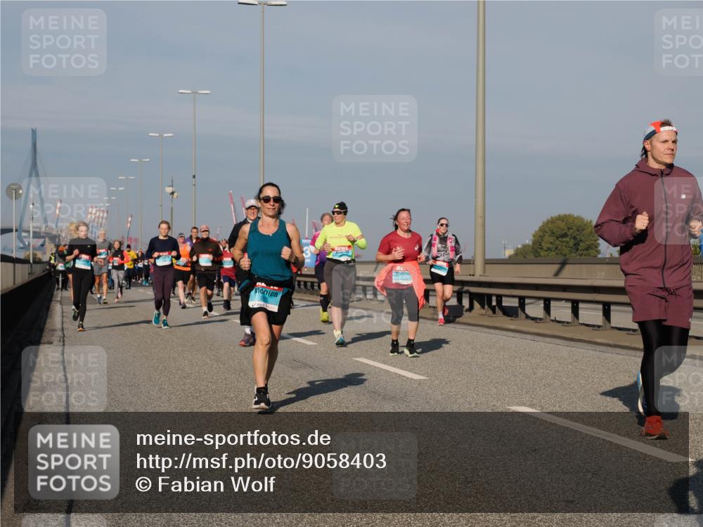 03.10.2025 - Köhlbrandbrückenlauf Fabian Wolf http://msf.ph/oto/9058403 03.10.2025 10:04:23 Position 3  meine-sportfotos.de