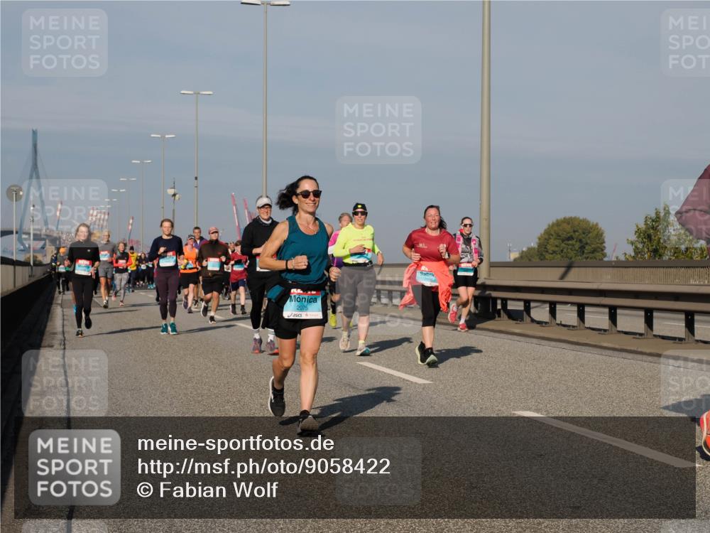 03.10.2025 - Köhlbrandbrückenlauf Fabian Wolf http://msf.ph/oto/9058422 03.10.2025 10:04:24 Position 3  meine-sportfotos.de