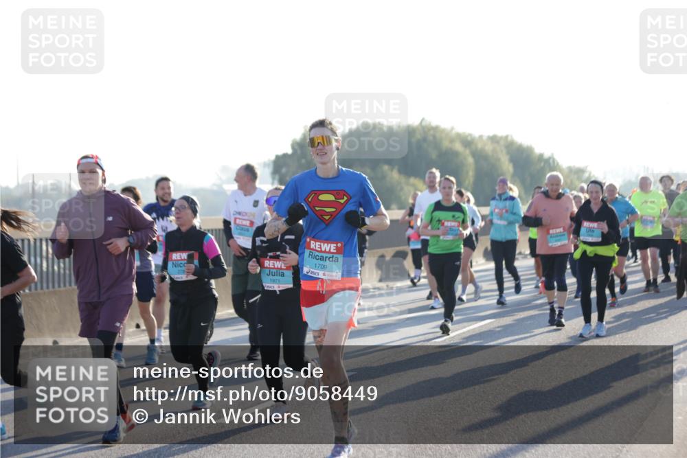 03.10.2025 - Köhlbrandbrückenlauf Jannik Wohlers http://msf.ph/oto/9058449 03.10.2025 09:21:48 Position 3 278, 1709, 1971 meine-sportfotos.de