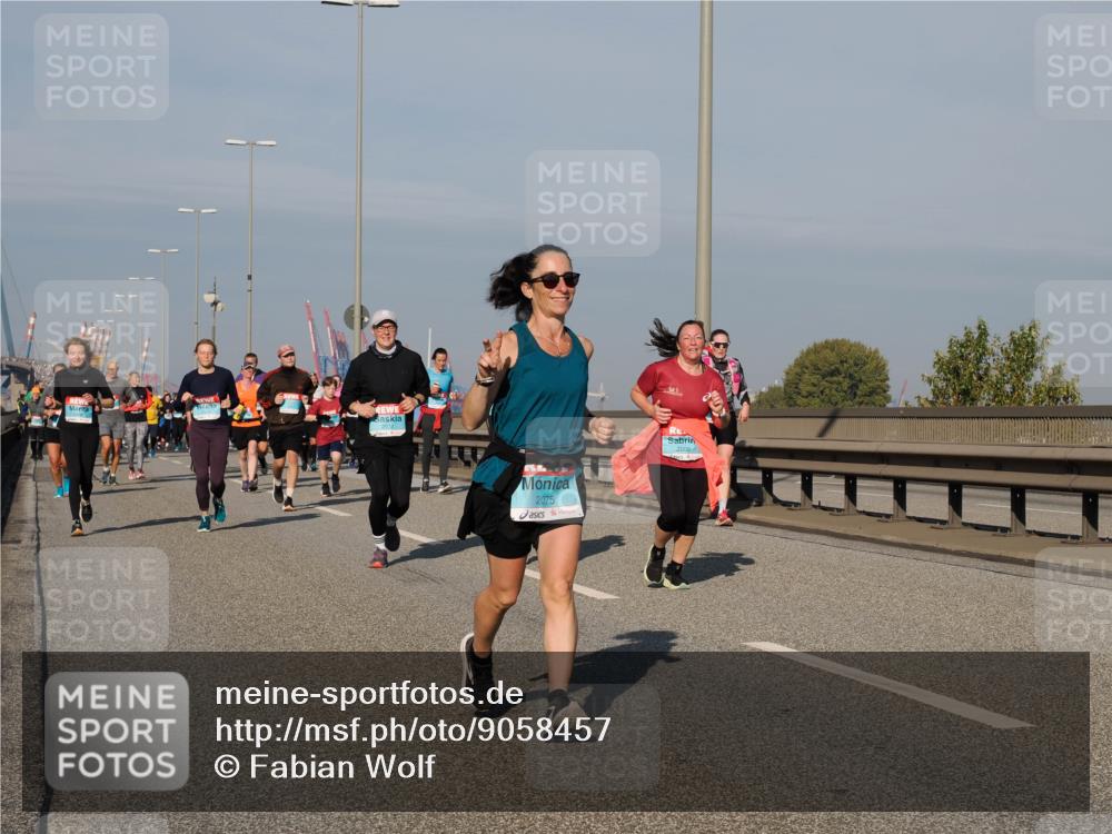 03.10.2025 - Köhlbrandbrückenlauf Fabian Wolf http://msf.ph/oto/9058457 03.10.2025 10:04:24 Position 3 2075, 2008 meine-sportfotos.de
