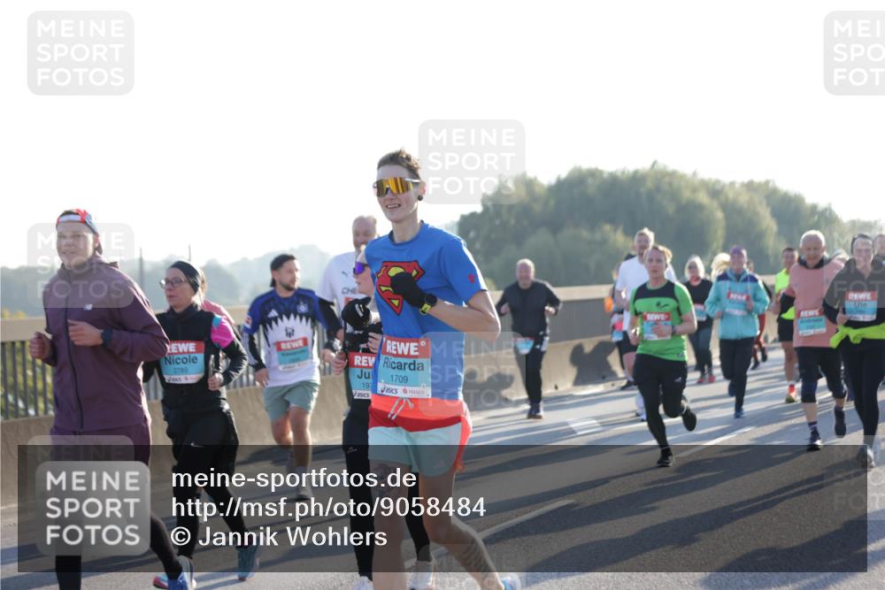 03.10.2025 - Köhlbrandbrückenlauf Jannik Wohlers http://msf.ph/oto/9058484 03.10.2025 09:21:49 Position 3 2789, 1709, 197 meine-sportfotos.de