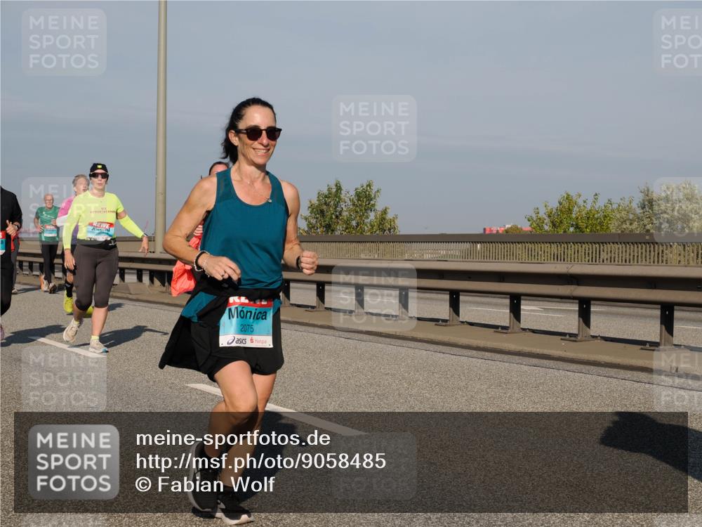 03.10.2025 - Köhlbrandbrückenlauf Fabian Wolf http://msf.ph/oto/9058485 03.10.2025 10:04:25 Position 3 2075 meine-sportfotos.de