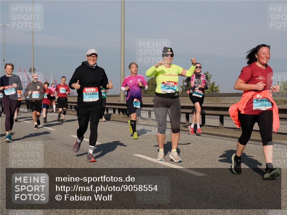 03.10.2025 - Köhlbrandbrückenlauf Fabian Wolf http://msf.ph/oto/9058554 03.10.2025 10:04:27 Position 3 3408, 2072, 2907, 2008 meine-sportfotos.de