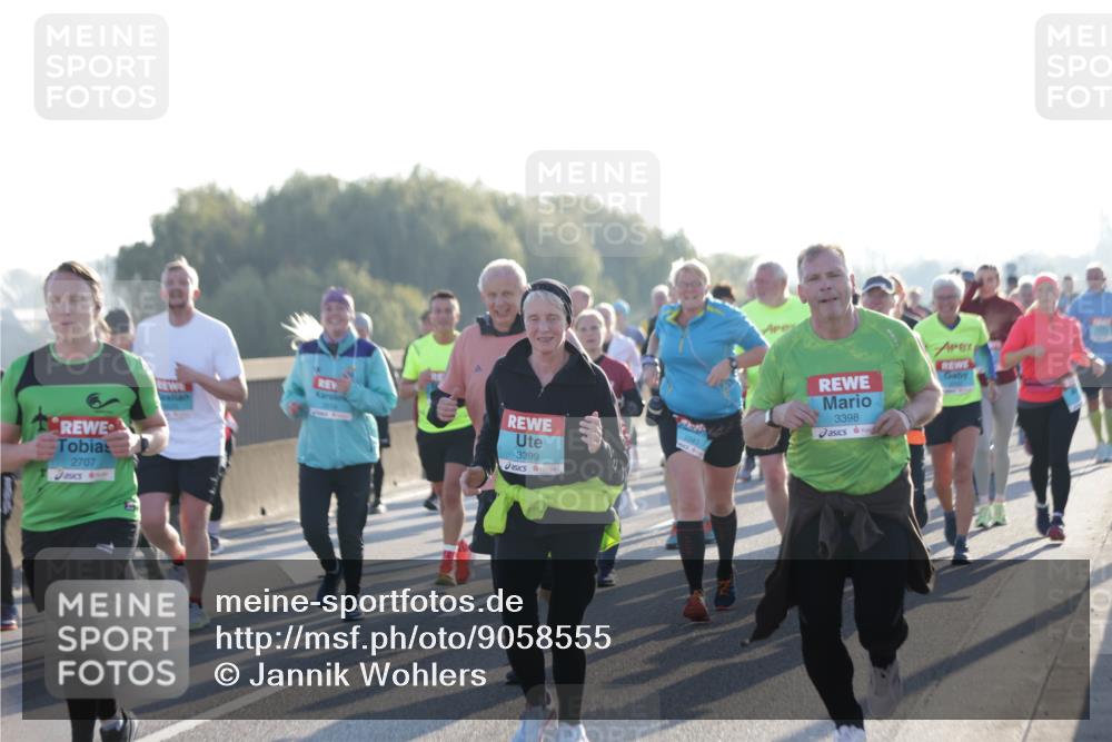 03.10.2025 - Köhlbrandbrückenlauf Jannik Wohlers http://msf.ph/oto/9058555 03.10.2025 09:21:50 Position 3 2707, 3399, 2243, 3398 meine-sportfotos.de