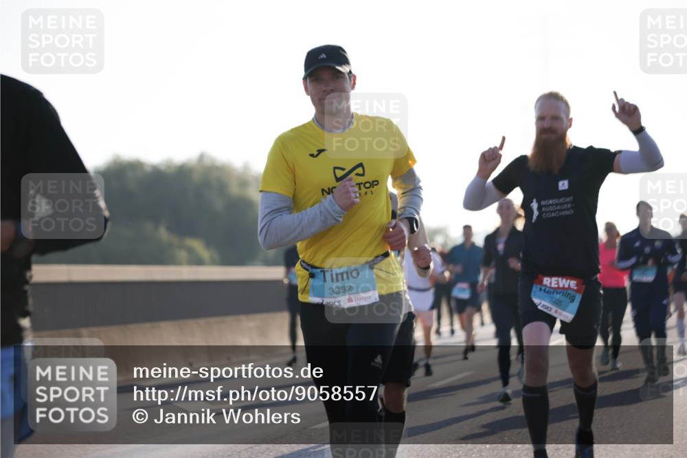 03.10.2025 - Köhlbrandbrückenlauf Jannik Wohlers http://msf.ph/oto/9058557 03.10.2025 09:14:04 Position 3 3332, 3315 meine-sportfotos.de