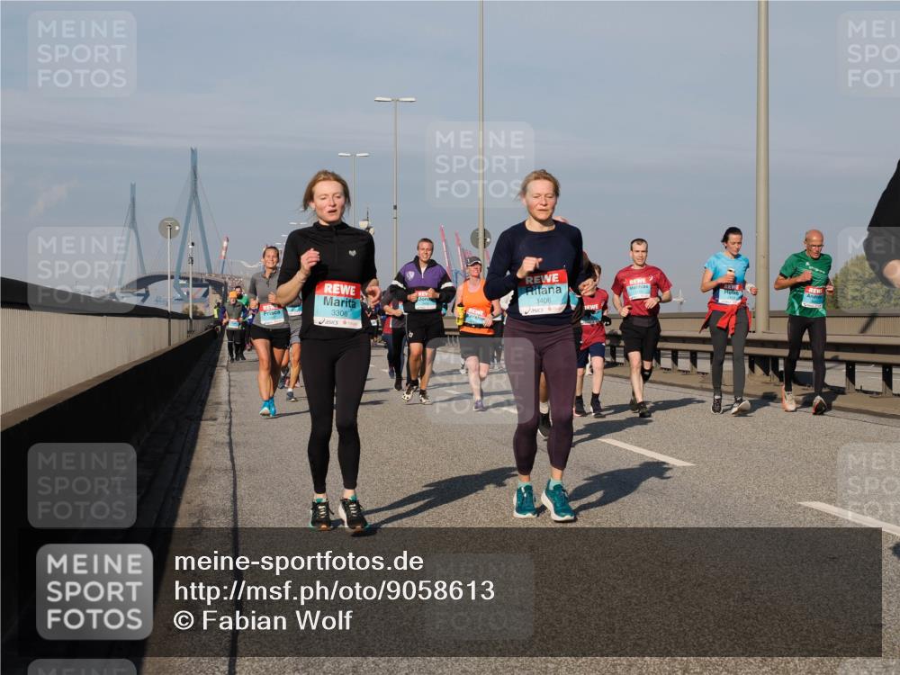 03.10.2025 - Köhlbrandbrückenlauf Fabian Wolf http://msf.ph/oto/9058613 03.10.2025 10:04:28 Position 3 3306, 3408 meine-sportfotos.de