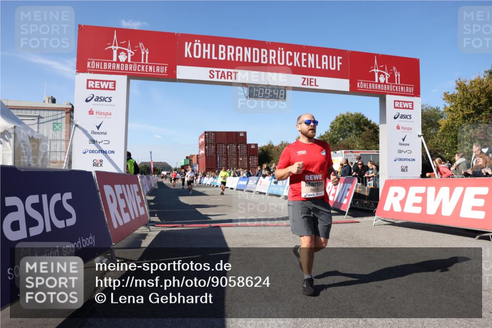 03.10.2025 - Köhlbrandbrückenlauf Lena Gebhardt http://msf.ph/oto/9058624 03.10.2025 13:09:48 Ziel 4262, 4502, 4625, 4718, 4837, 5520, 5941, 6308, 6659, 6803 meine-sportfotos.de
