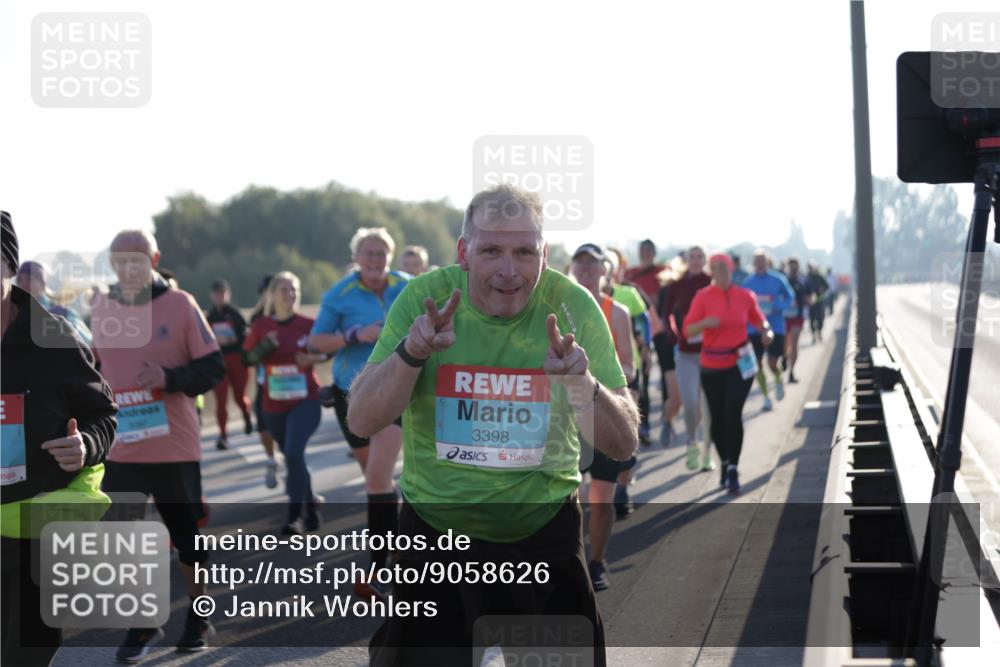 03.10.2025 - Köhlbrandbrückenlauf Jannik Wohlers http://msf.ph/oto/9058626 03.10.2025 09:21:52 Position 3 3097, 3398 meine-sportfotos.de
