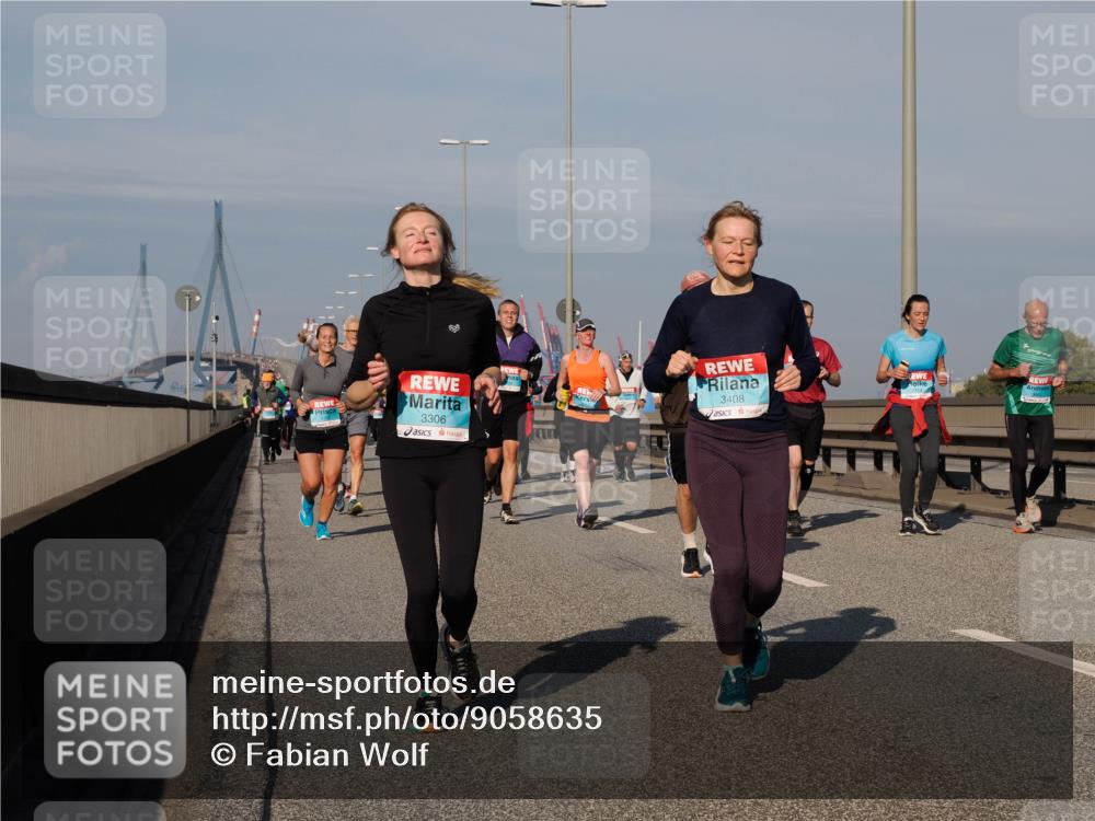 03.10.2025 - Köhlbrandbrückenlauf Fabian Wolf http://msf.ph/oto/9058635 03.10.2025 10:04:29 Position 3 3306, 3408 meine-sportfotos.de