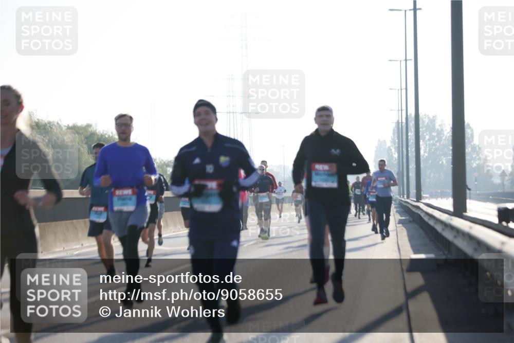 03.10.2025 - Köhlbrandbrückenlauf Jannik Wohlers http://msf.ph/oto/9058655 03.10.2025 09:14:06 Position 3  meine-sportfotos.de