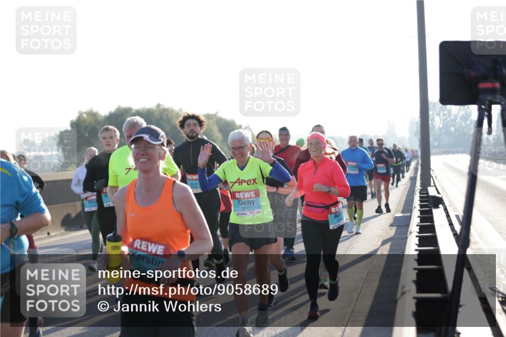 03.10.2025 - Köhlbrandbrückenlauf Jannik Wohlers http://msf.ph/oto/9058689 03.10.2025 09:21:54 Position 3 7, 2005, 2742 meine-sportfotos.de