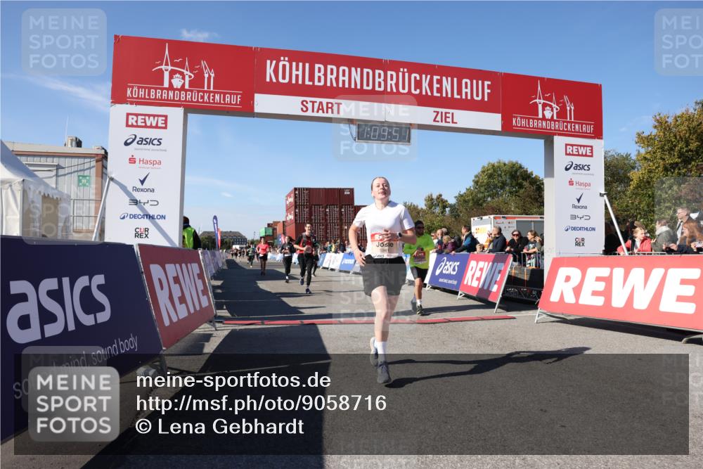 03.10.2025 - Köhlbrandbrückenlauf Lena Gebhardt http://msf.ph/oto/9058716 03.10.2025 13:09:52 Ziel 4260, 4502, 4625, 4718, 4837, 5520, 5763, 5941, 6308, 6659, 6750 meine-sportfotos.de