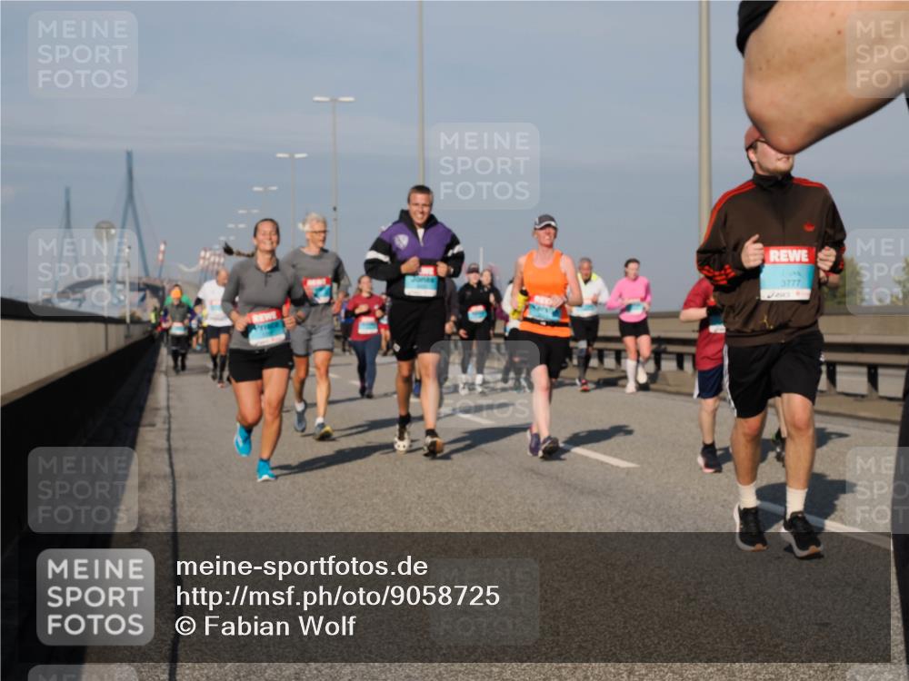 03.10.2025 - Köhlbrandbrückenlauf Fabian Wolf http://msf.ph/oto/9058725 03.10.2025 10:04:31 Position 3 3777 meine-sportfotos.de