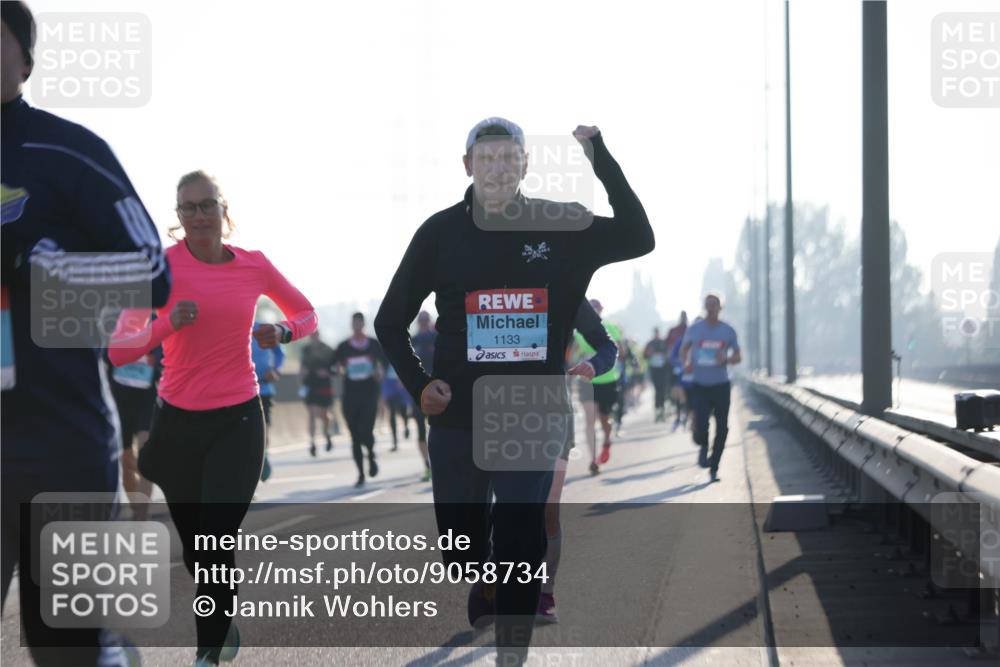 03.10.2025 - Köhlbrandbrückenlauf Jannik Wohlers http://msf.ph/oto/9058734 03.10.2025 09:14:08 Position 3 1133 meine-sportfotos.de