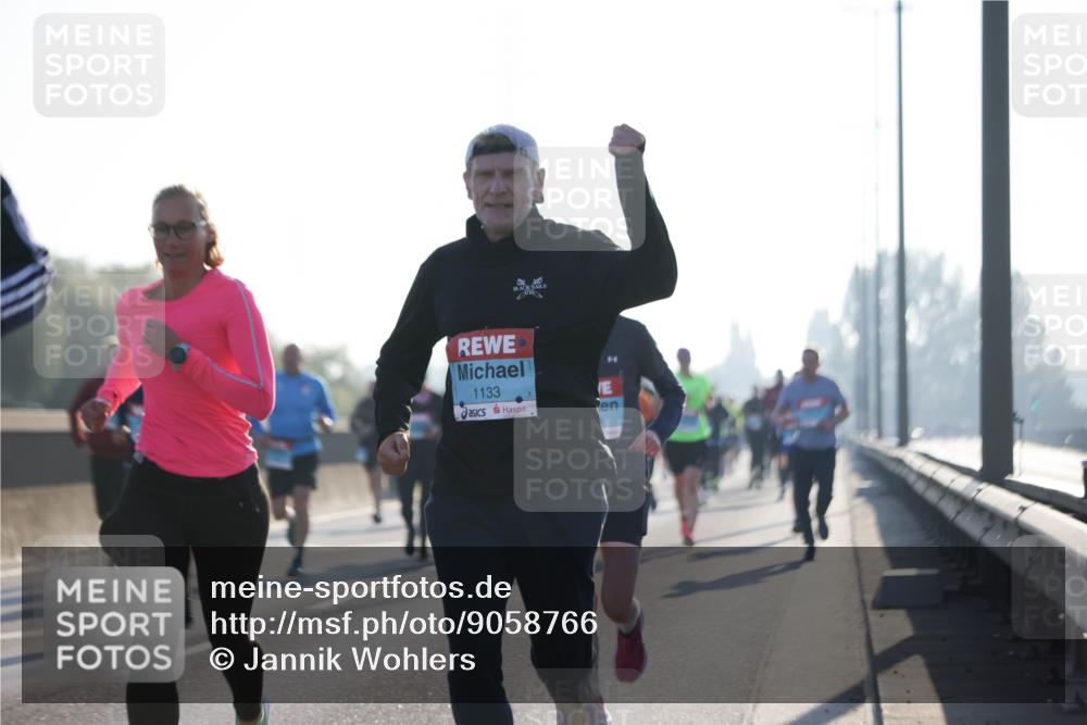 03.10.2025 - Köhlbrandbrückenlauf Jannik Wohlers http://msf.ph/oto/9058766 03.10.2025 09:14:08 Position 3 1133 meine-sportfotos.de