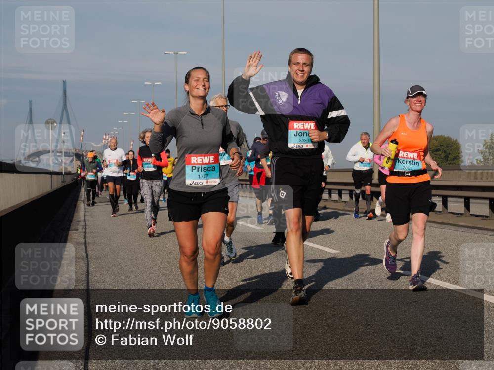 03.10.2025 - Köhlbrandbrückenlauf Fabian Wolf http://msf.ph/oto/9058802 03.10.2025 10:04:33 Position 3 1707, 3430, 2065 meine-sportfotos.de