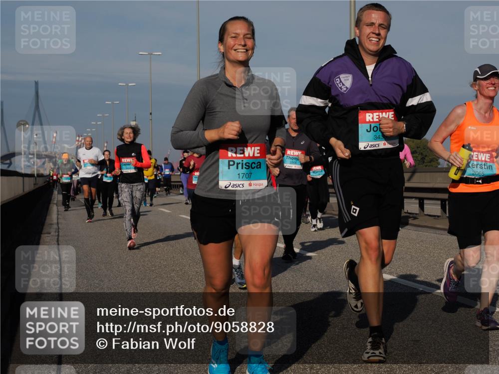 03.10.2025 - Köhlbrandbrückenlauf Fabian Wolf http://msf.ph/oto/9058828 03.10.2025 10:04:34 Position 3 3422, 1707, 2308, 343, 2065 meine-sportfotos.de