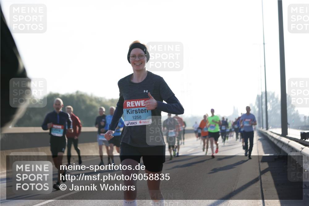 03.10.2025 - Köhlbrandbrückenlauf Jannik Wohlers http://msf.ph/oto/9058835 03.10.2025 09:14:10 Position 3 1258 meine-sportfotos.de