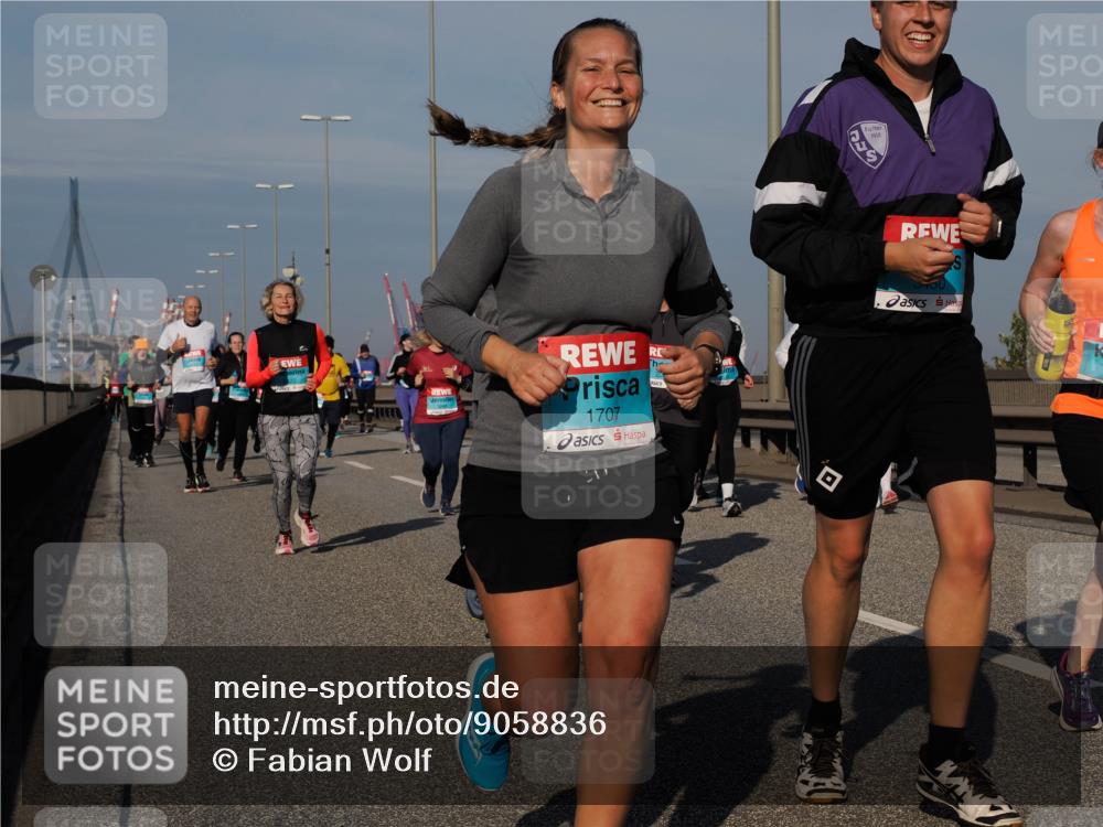 03.10.2025 - Köhlbrandbrückenlauf Fabian Wolf http://msf.ph/oto/9058836 03.10.2025 10:04:34 Position 3 1958, 1707 meine-sportfotos.de