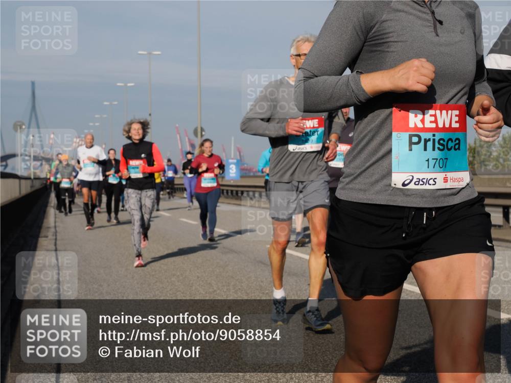 03.10.2025 - Köhlbrandbrückenlauf Fabian Wolf http://msf.ph/oto/9058854 03.10.2025 10:04:35 Position 3 189, 1707 meine-sportfotos.de