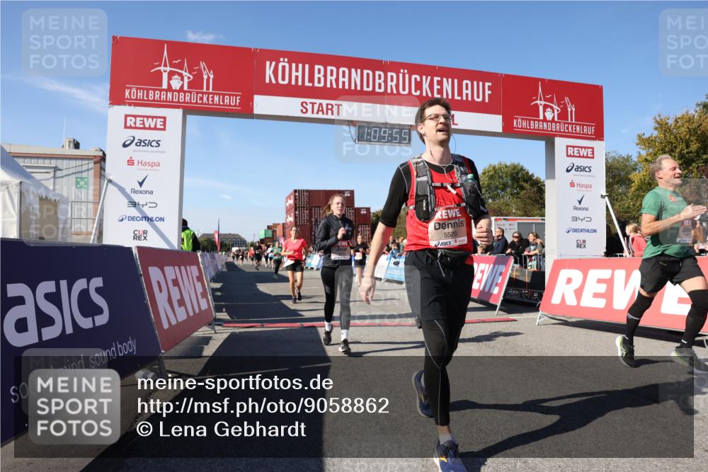 03.10.2025 - Köhlbrandbrückenlauf Lena Gebhardt http://msf.ph/oto/9058862 03.10.2025 13:09:55 Ziel 4260, 4625, 4718, 4837, 4929, 5520, 5763, 5941, 6308, 6659, 6750 meine-sportfotos.de