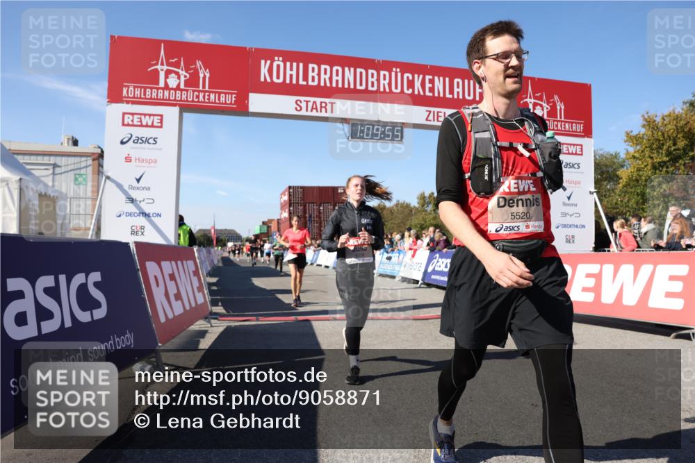 03.10.2025 - Köhlbrandbrückenlauf Lena Gebhardt http://msf.ph/oto/9058871 03.10.2025 13:09:56 Ziel 4260, 4625, 4718, 4787, 4837, 4929, 5520, 5763, 5941, 6083, 6308, 6659, 6750 meine-sportfotos.de