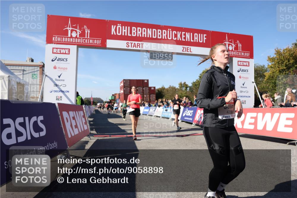 03.10.2025 - Köhlbrandbrückenlauf Lena Gebhardt http://msf.ph/oto/9058898 03.10.2025 13:09:57 Ziel 4260, 4625, 4718, 4787, 4837, 4929, 5520, 5763, 5941, 6083, 6750, 6764 meine-sportfotos.de