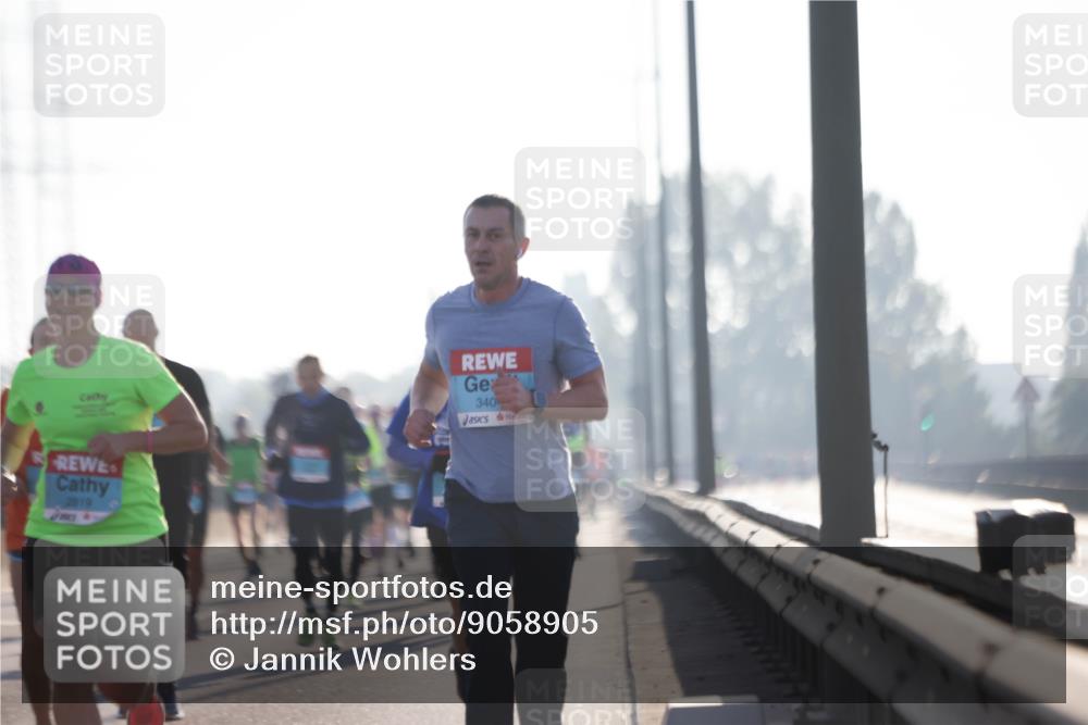 03.10.2025 - Köhlbrandbrückenlauf Jannik Wohlers http://msf.ph/oto/9058905 03.10.2025 09:14:12 Position 3 2819, 340 meine-sportfotos.de