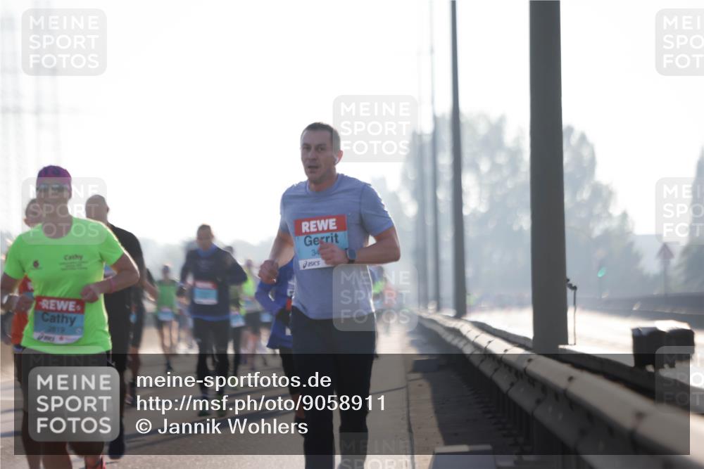 03.10.2025 - Köhlbrandbrückenlauf Jannik Wohlers http://msf.ph/oto/9058911 03.10.2025 09:14:12 Position 3 2819, 34 meine-sportfotos.de
